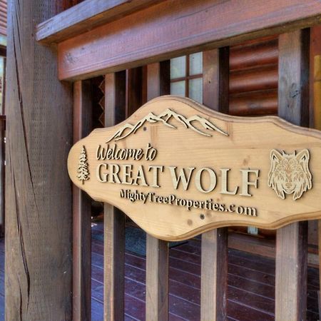 Great Wolf Cabin In Pigeon Forge! Villa Exteriör bild