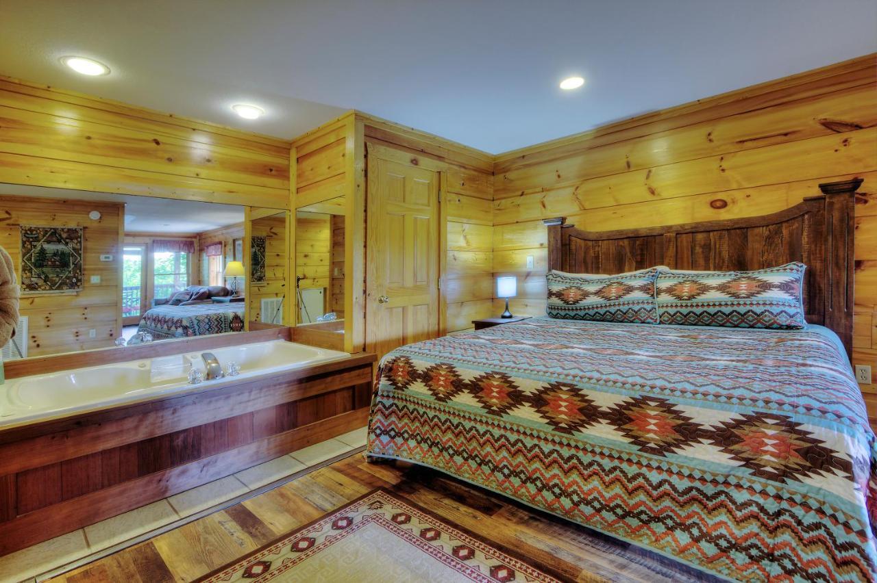 Great Wolf Cabin In Pigeon Forge! Villa Exteriör bild
