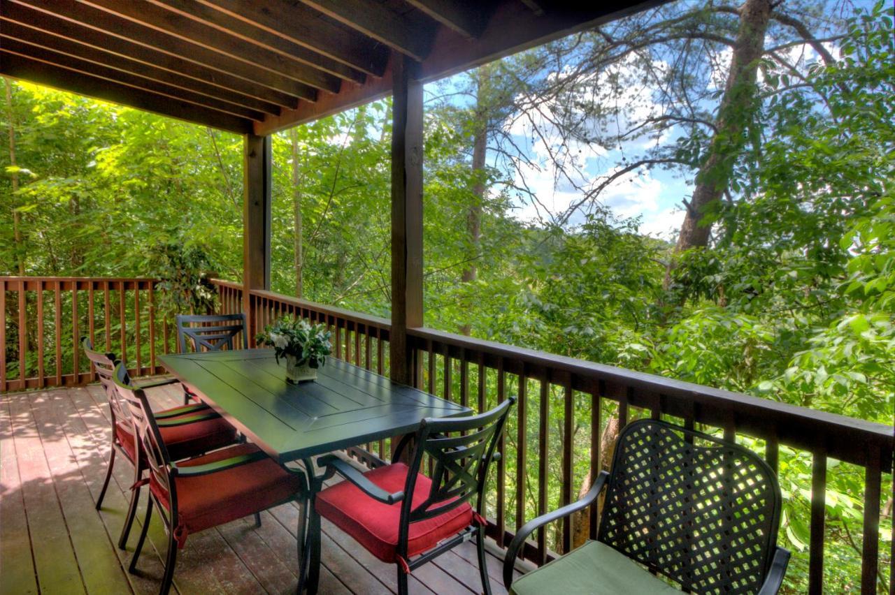 Great Wolf Cabin In Pigeon Forge! Villa Exteriör bild