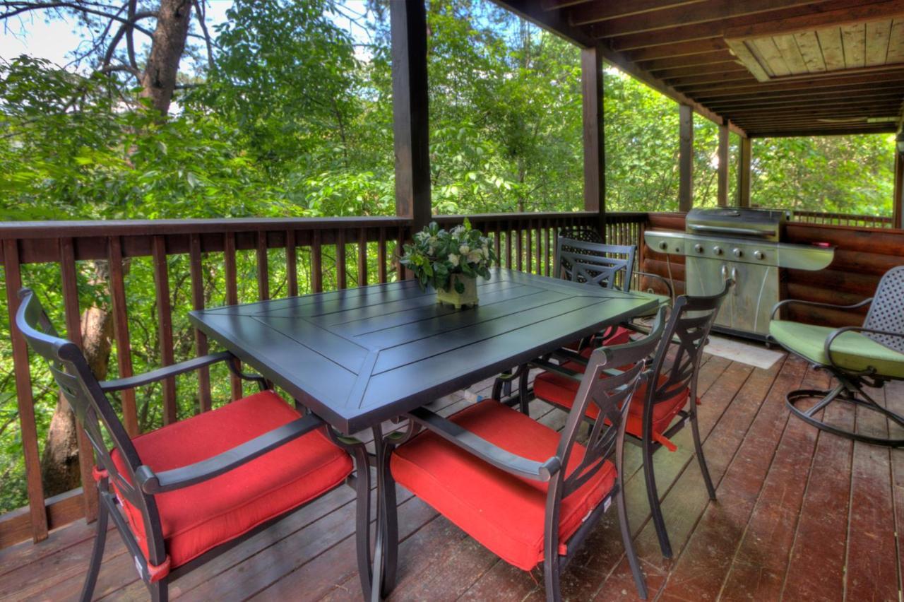 Great Wolf Cabin In Pigeon Forge! Villa Exteriör bild