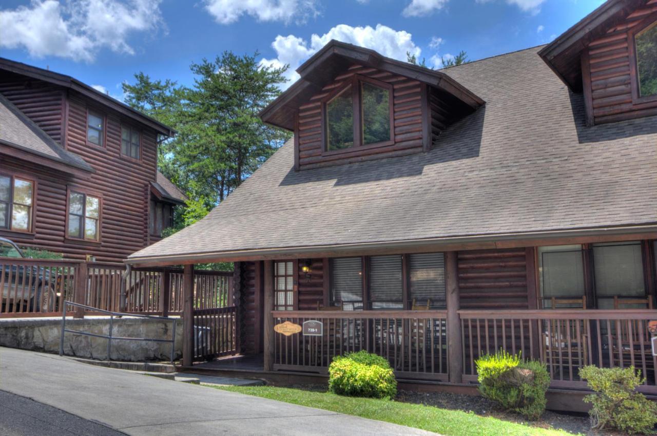 Great Wolf Cabin In Pigeon Forge! Villa Exteriör bild