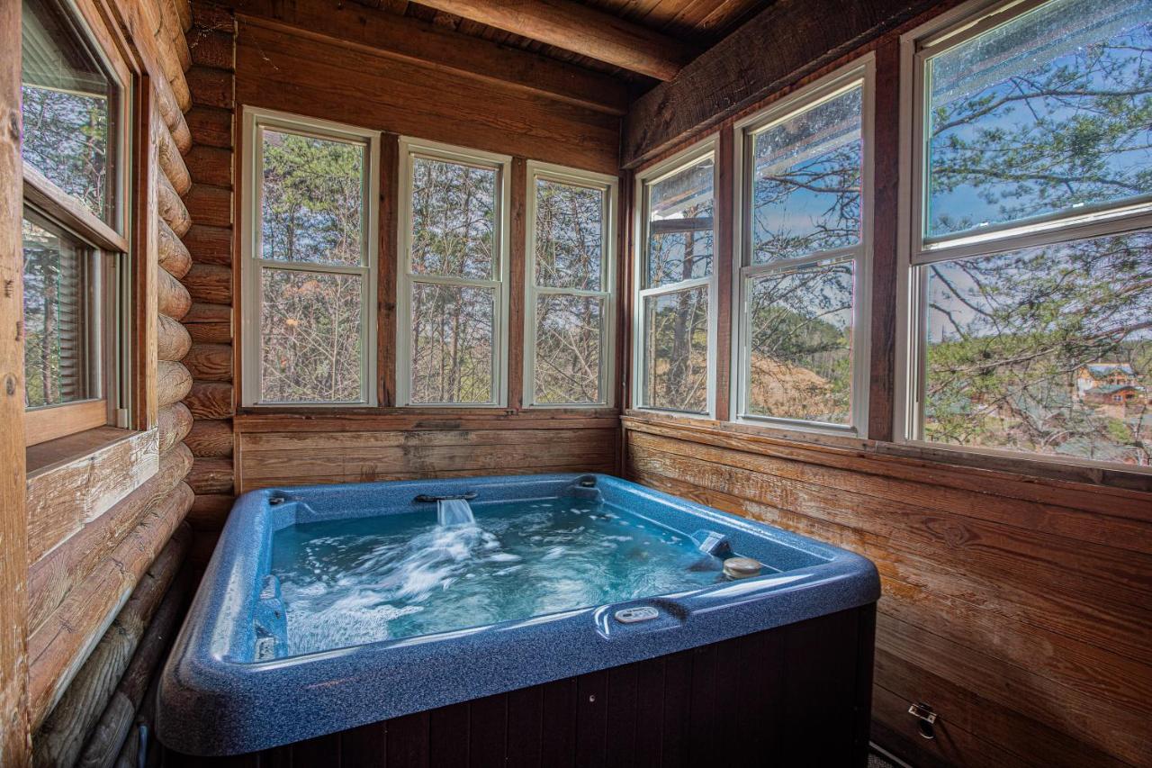 Great Wolf Cabin In Pigeon Forge! Villa Exteriör bild